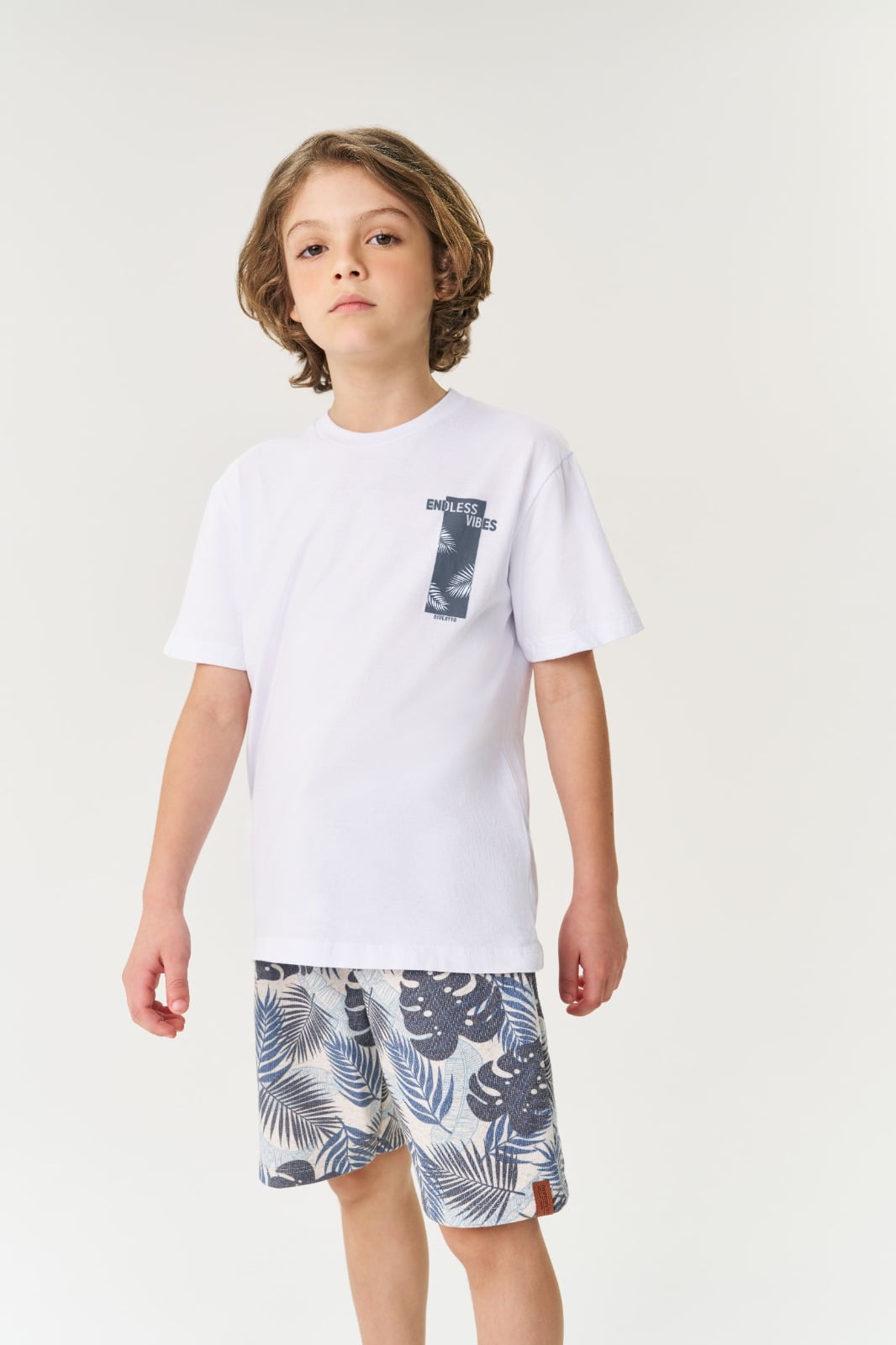 CONJUNTO INFANTIL DIVERTTO CAMISETA E BERMUDA EM MOLETINHO ESTAMPADO - 17683