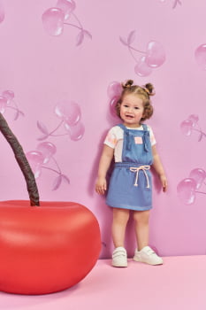 CONJUNTO INFANTIL CINTI BODY ESTAMPADO E SALOPETE JEANS - 10396