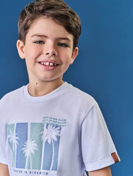 CONJUNTO INFANTIL DIVERTTO CAMISETA COM ESTAMPA COQUEIRO E BERMUDA - 17773