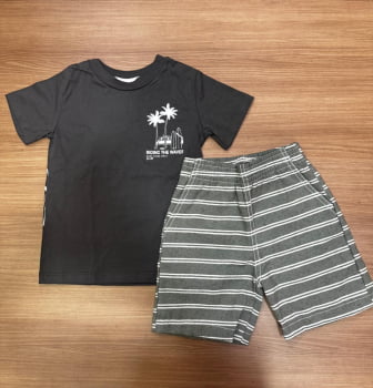 CONJUNTO INFANTIL DIVERTTO CAMISETA ESTAMPA NAS COSTAS E BERMUDA LISTRADA - 27049