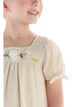 VESTIDO INFANTIL EM TRICOT COM BORDADO E PÉROLAS - 2100186 VESTIDO INFANTIL EM TRICOT COM BORDADO E PÉROLAS - 2100186